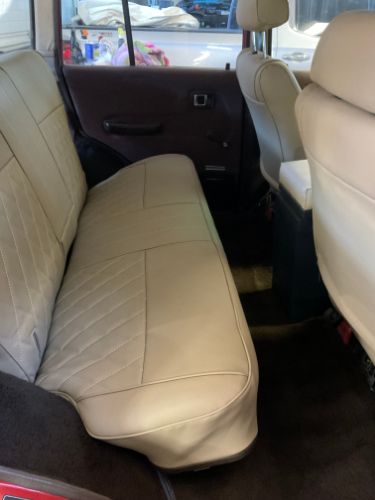 Toyota-Land-cruiser-1983-Orange-Tan-15