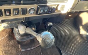 Toyota-Land-cruiser-1983-Orange-Tan-20