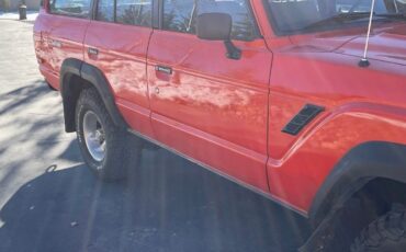 Toyota-Land-cruiser-1983-Orange-Tan-3