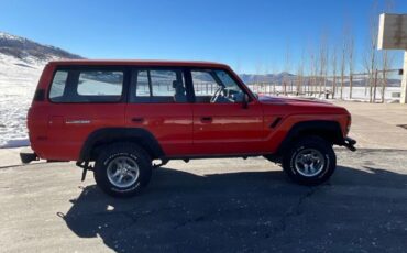 Toyota-Land-cruiser-1983-Orange-Tan-4