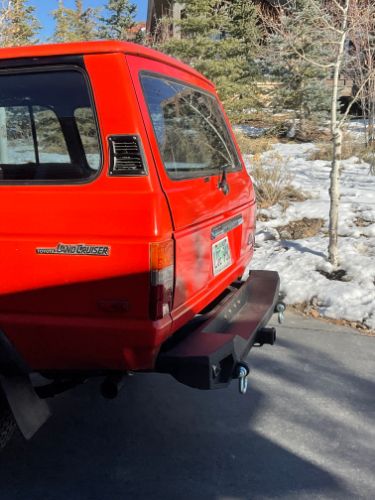 Toyota-Land-cruiser-1983-Orange-Tan-7