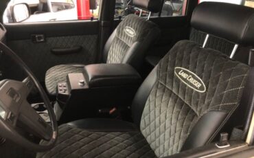 Toyota-Land-cruiser-1983-Tan-Black-4