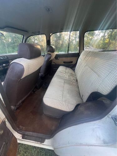 Toyota-Land-cruiser-1983-White-Bianco-Cygnus-3