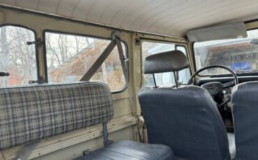 Toyota-Land-cruiser-1984-10