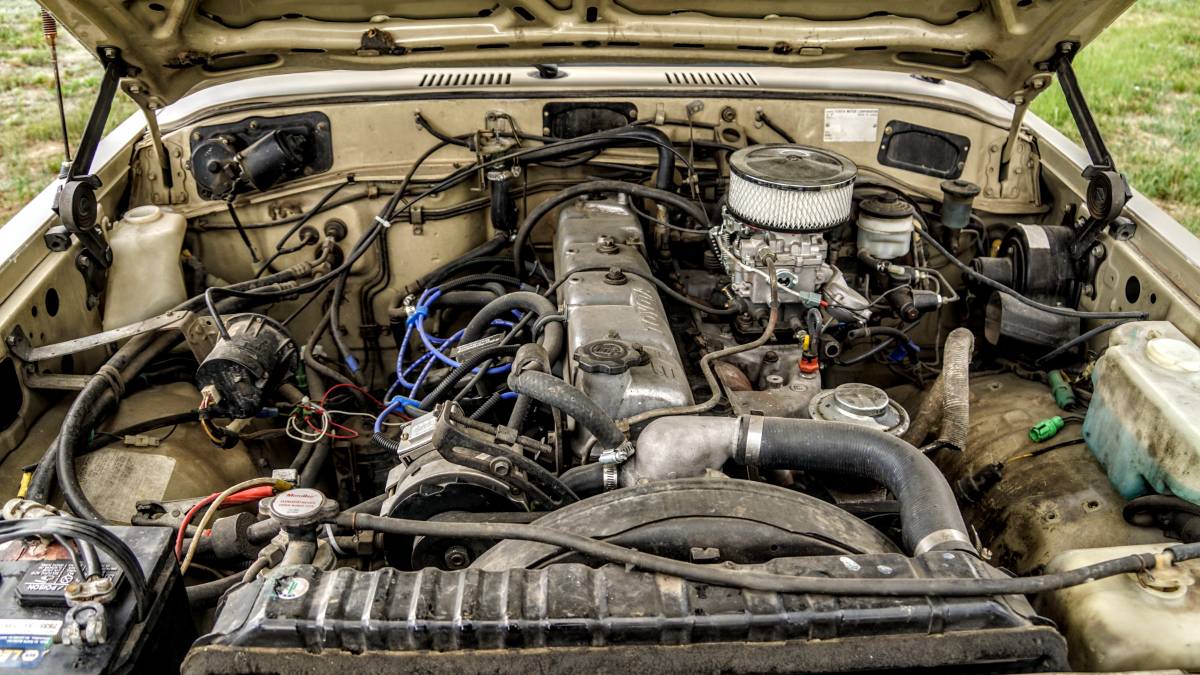 Toyota-Land-cruiser-1984-10