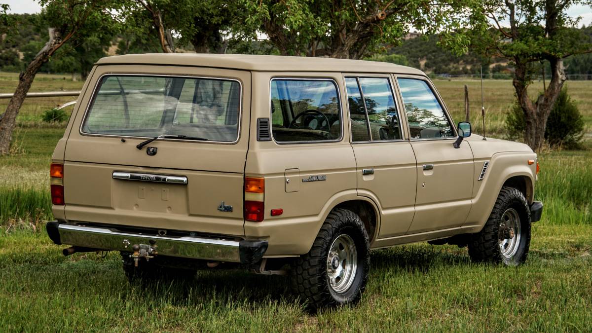 Toyota-Land-cruiser-1984-14