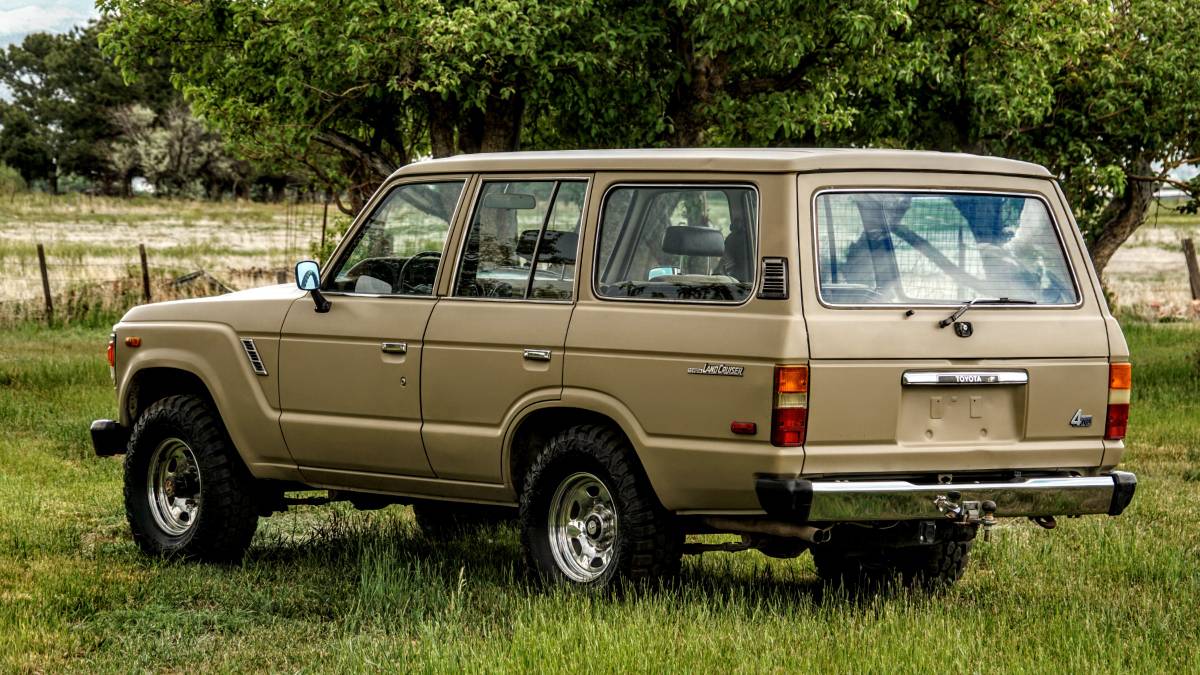 Toyota-Land-cruiser-1984-8