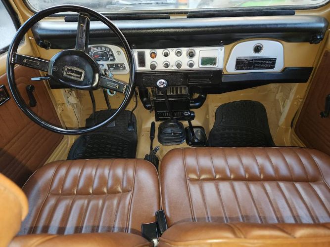 Toyota-Land-cruiser-1984-Brown-11