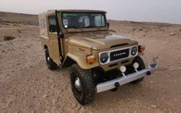 Toyota-Land-cruiser-1984-Brown-17