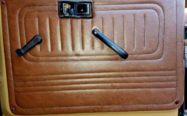 Toyota-Land-cruiser-1984-Brown