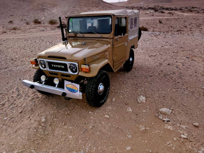 Toyota-Land-cruiser-1984-Brown-5
