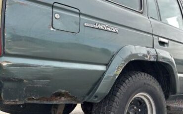 Toyota-Land-cruiser-1984-Green-Tan-13