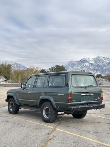 Toyota-Land-cruiser-1984-Green-Tan-14