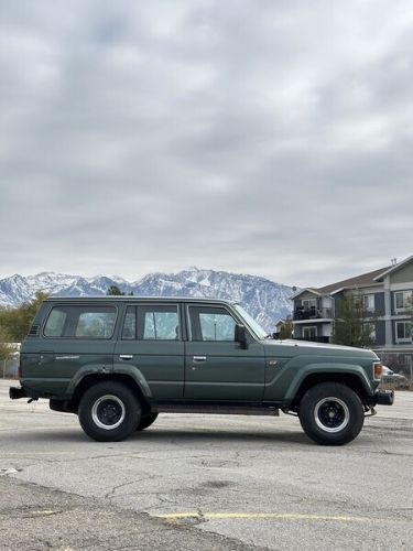 Toyota-Land-cruiser-1984-Green-Tan-15