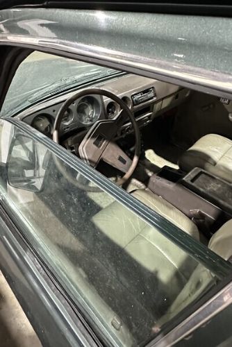 Toyota-Land-cruiser-1984-Green-Tan-17