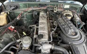 Toyota-Land-cruiser-1984-Green-Tan-5