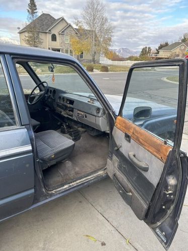 Toyota-Land-cruiser-1985-Blue-Gray-2