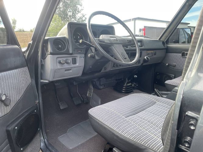 Toyota-Land-cruiser-1986-Gray-13