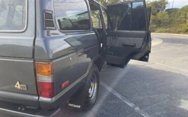 Toyota-Land-cruiser-1986-Gray-15