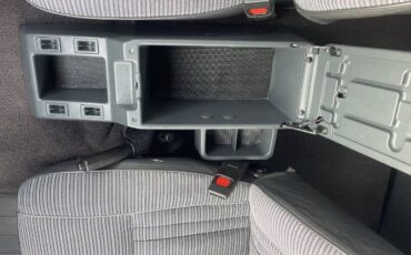 Toyota-Land-cruiser-1986-Gray-5
