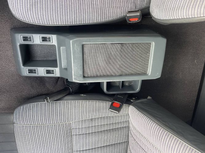Toyota-Land-cruiser-1986-Gray-6