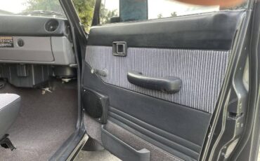 Toyota-Land-cruiser-1986-Gray-7