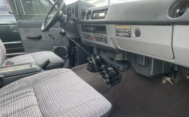 Toyota-Land-cruiser-1986-Gray-8