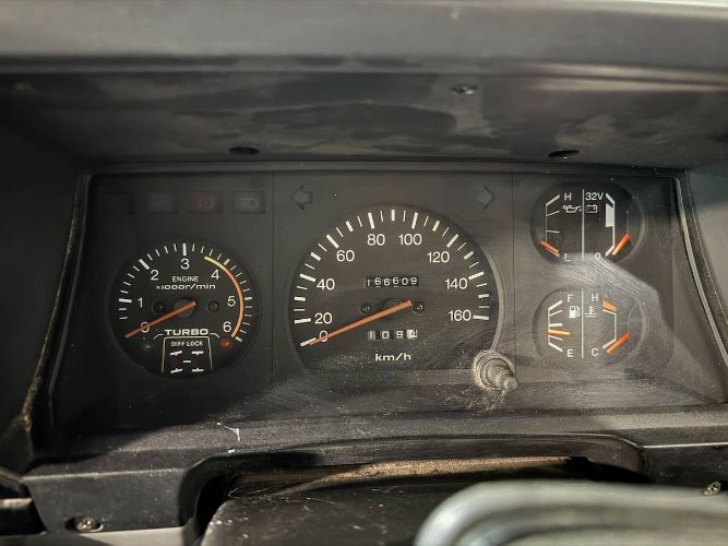 Toyota-Land-cruiser-1987-Gray-15