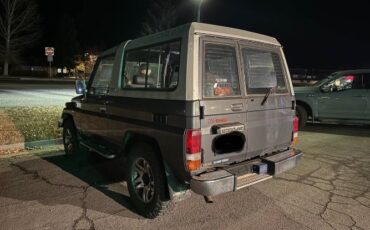 Toyota-Land-cruiser-1987-Gray-4