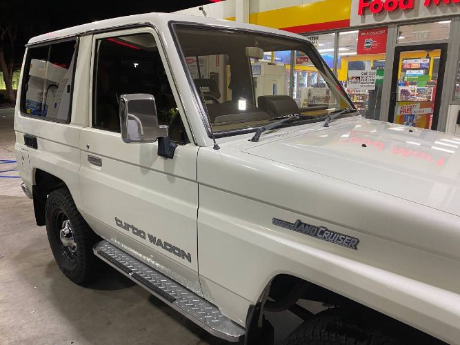 Toyota-Land-cruiser-1989-4