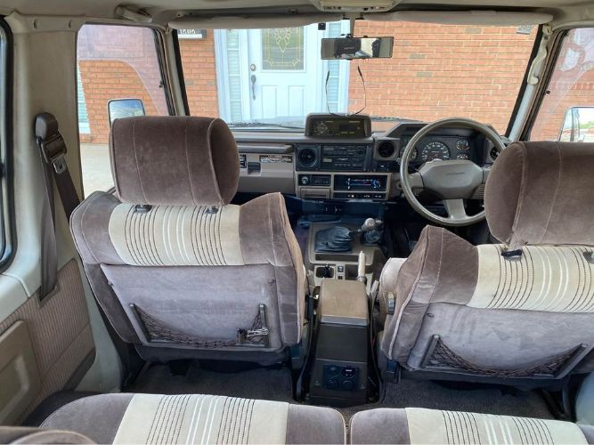 Toyota-Land-cruiser-1990-Brown-Brown-7