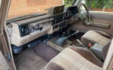 Toyota-Land-cruiser-1990-Brown-Brown-9