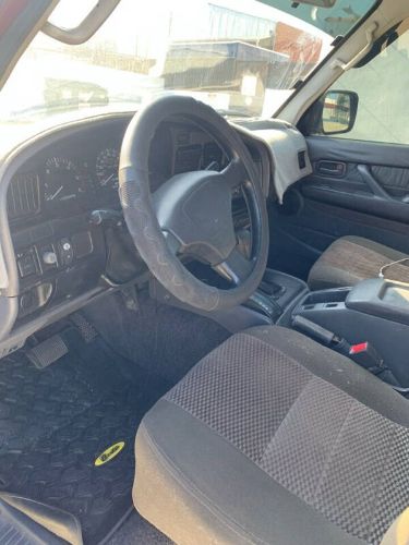 Toyota-Land-cruiser-1991-White-Gray-10