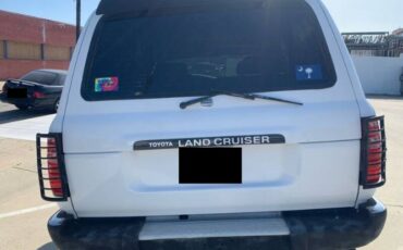 Toyota-Land-cruiser-1991-White-Gray-2