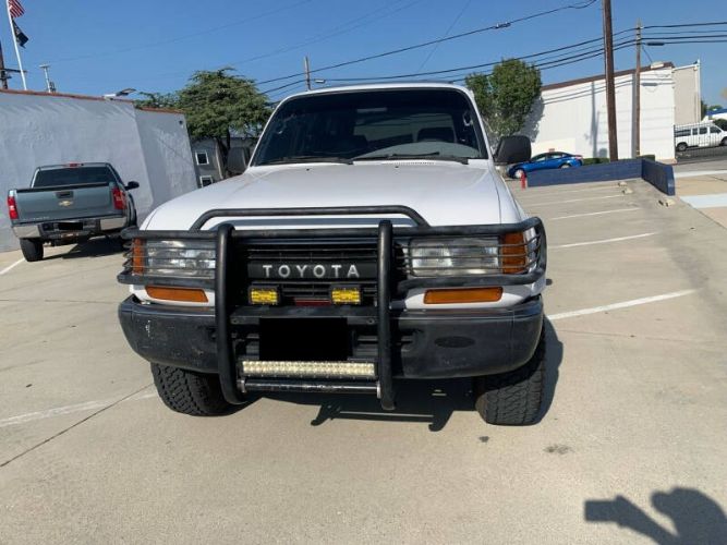 Toyota-Land-cruiser-1991-White-Gray-5