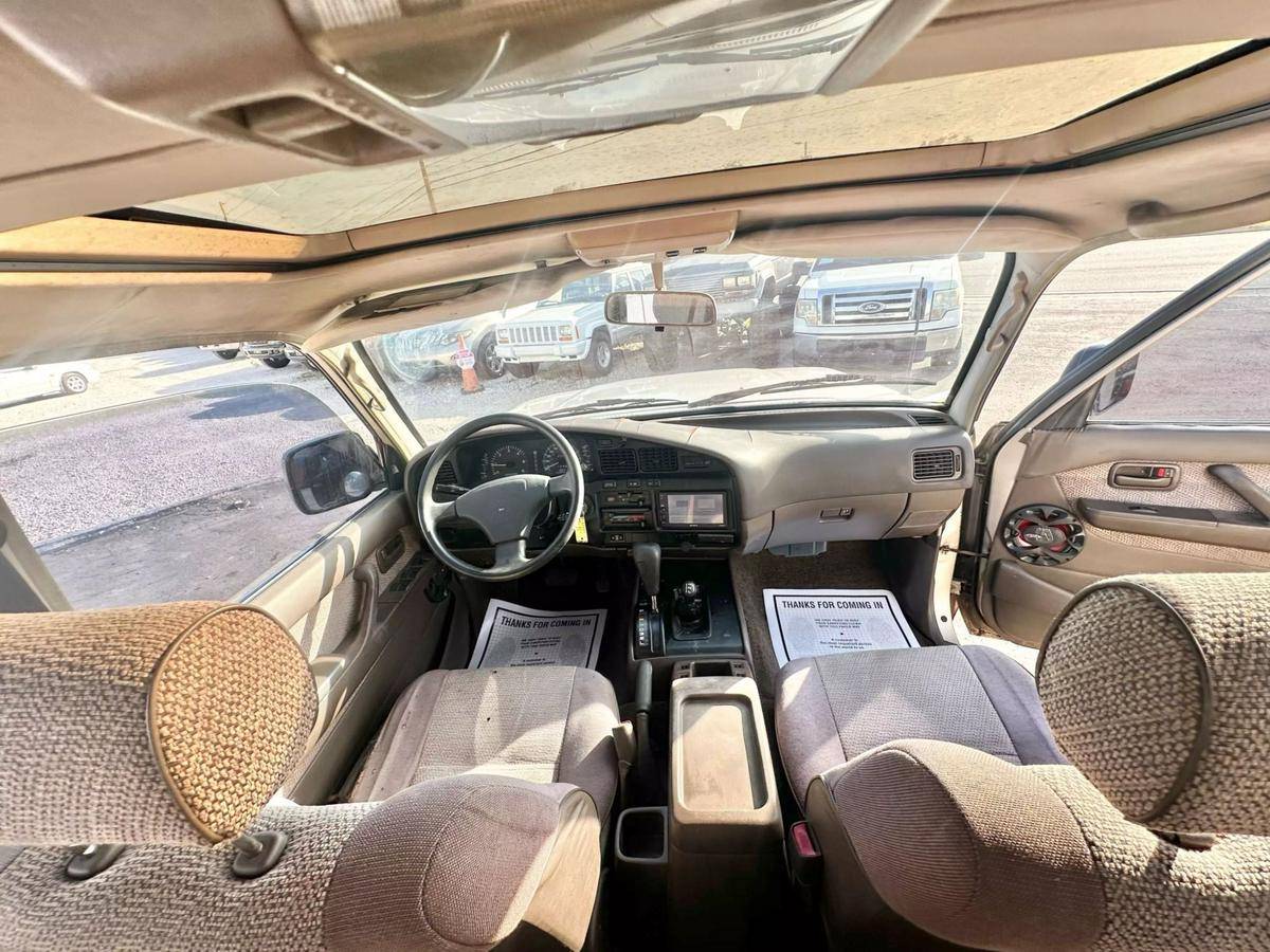 Toyota-Land-cruiser-1991-silver-6