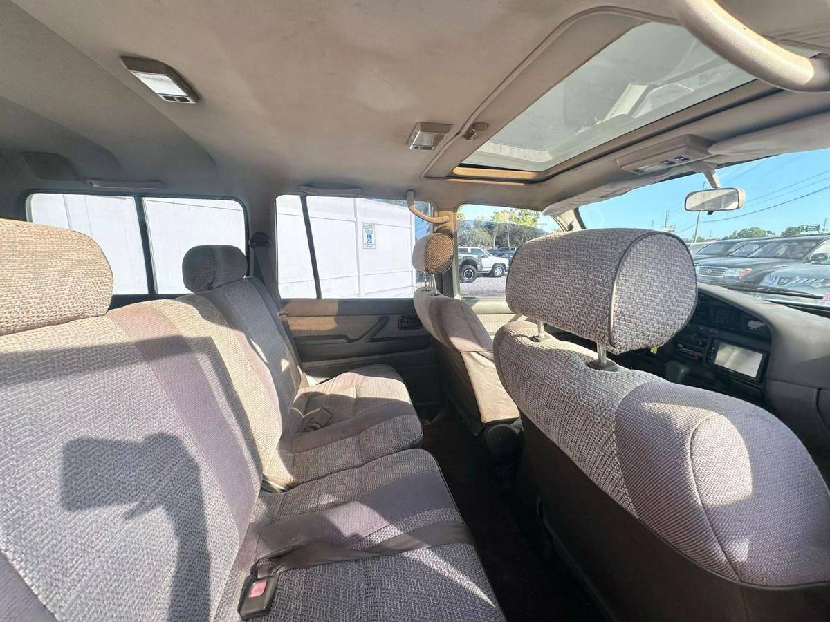 Toyota-Land-cruiser-1991-silver-9