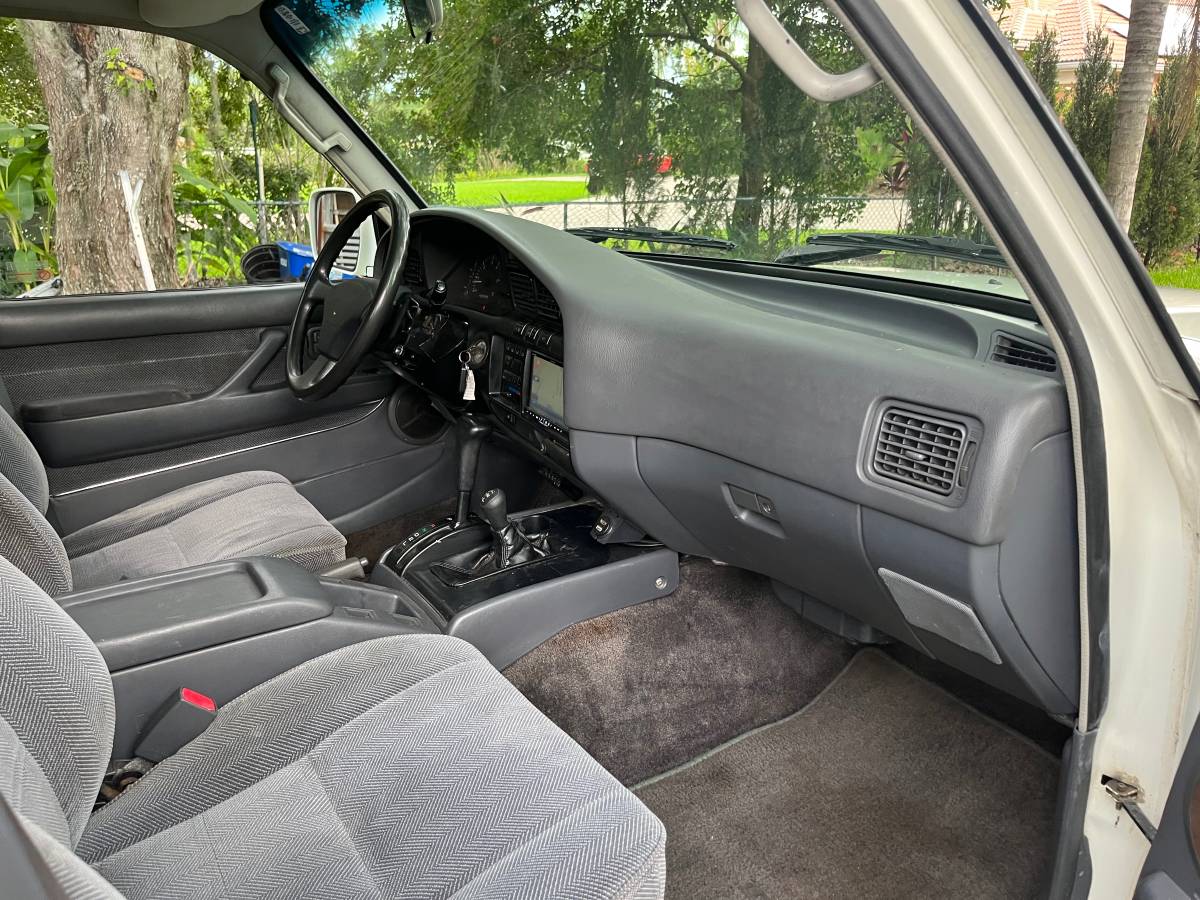 Toyota-Land-cruiser-1993-15