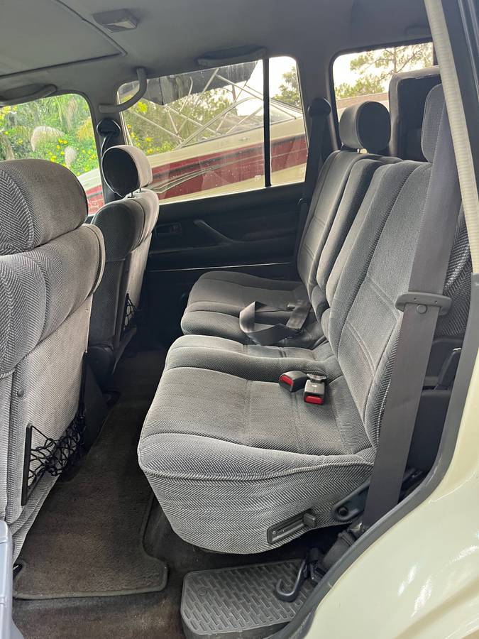 Toyota-Land-cruiser-1993-18