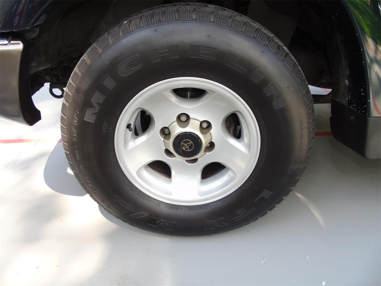 Toyota-Land-cruiser-1993-Green-Grey-16