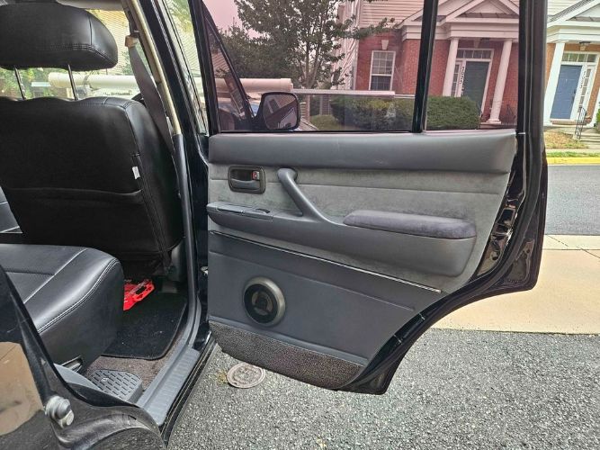 Toyota-Land-cruiser-1994-Black-Gray-8