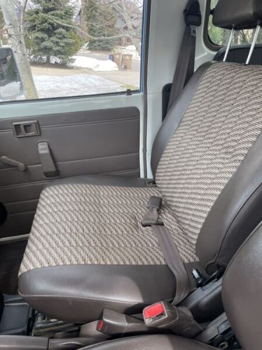 Toyota-Land-cruiser-1994-Blue-Brown-13