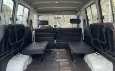 Toyota-Land-cruiser-1994-Blue-Brown-30