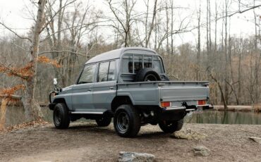 Toyota-Land-cruiser-1995-Cement-Grey-Greyred-1