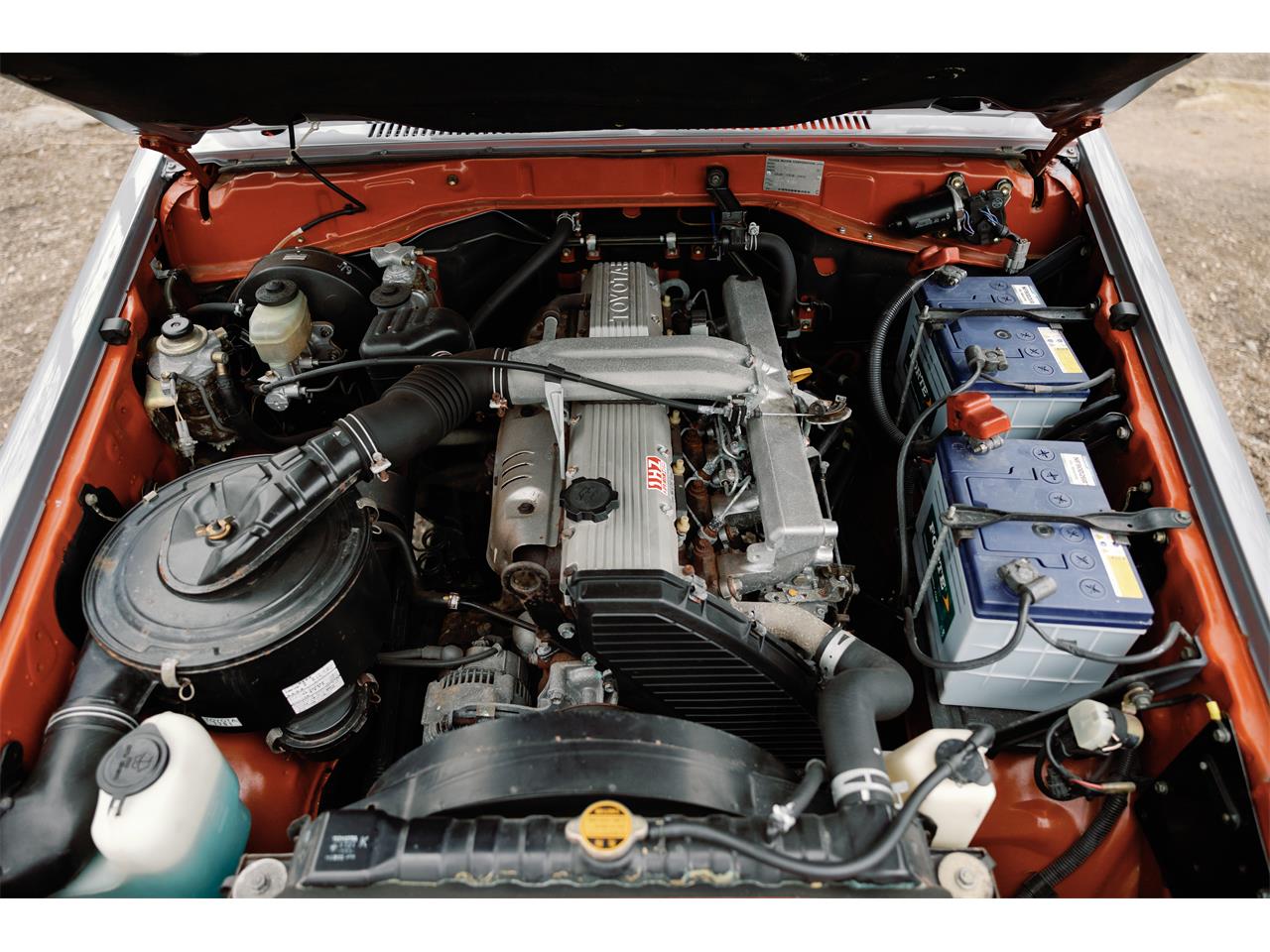 Toyota-Land-cruiser-1995-Cement-Grey-Greyred-12