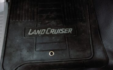 Toyota-Land-cruiser-1995-Cement-Grey-Greyred-17