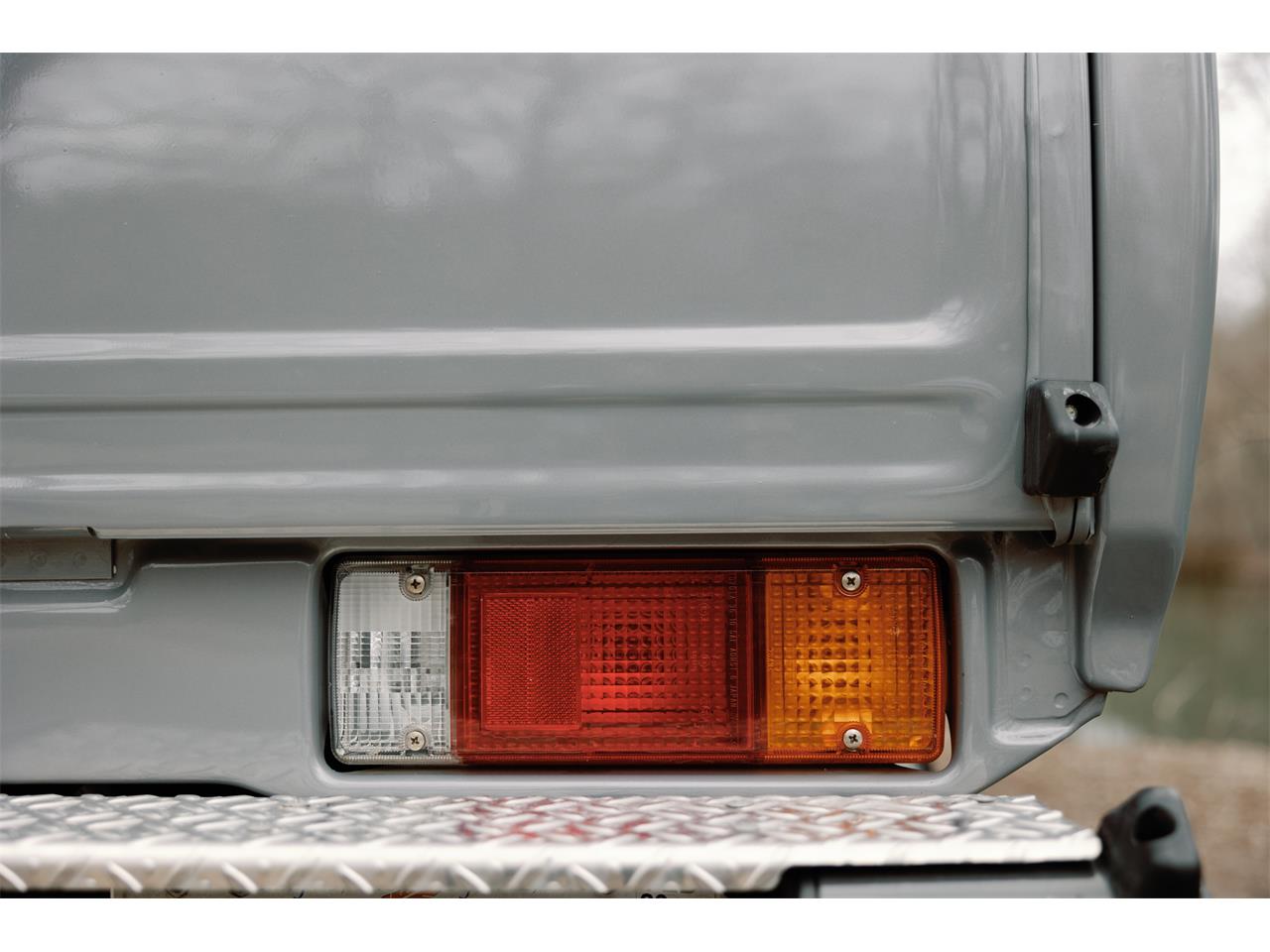 Toyota-Land-cruiser-1995-Cement-Grey-Greyred-27