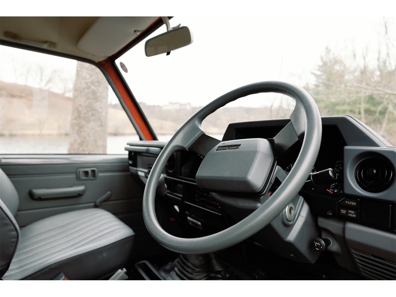 Toyota-Land-cruiser-1995-Cement-Grey-Greyred-42