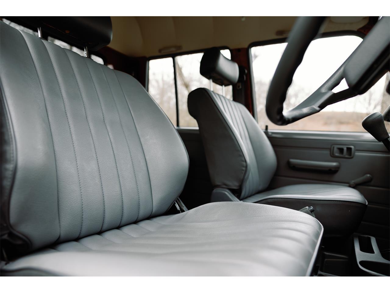 Toyota-Land-cruiser-1995-Cement-Grey-Greyred-49