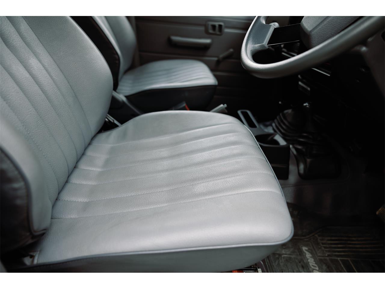 Toyota-Land-cruiser-1995-Cement-Grey-Greyred-51